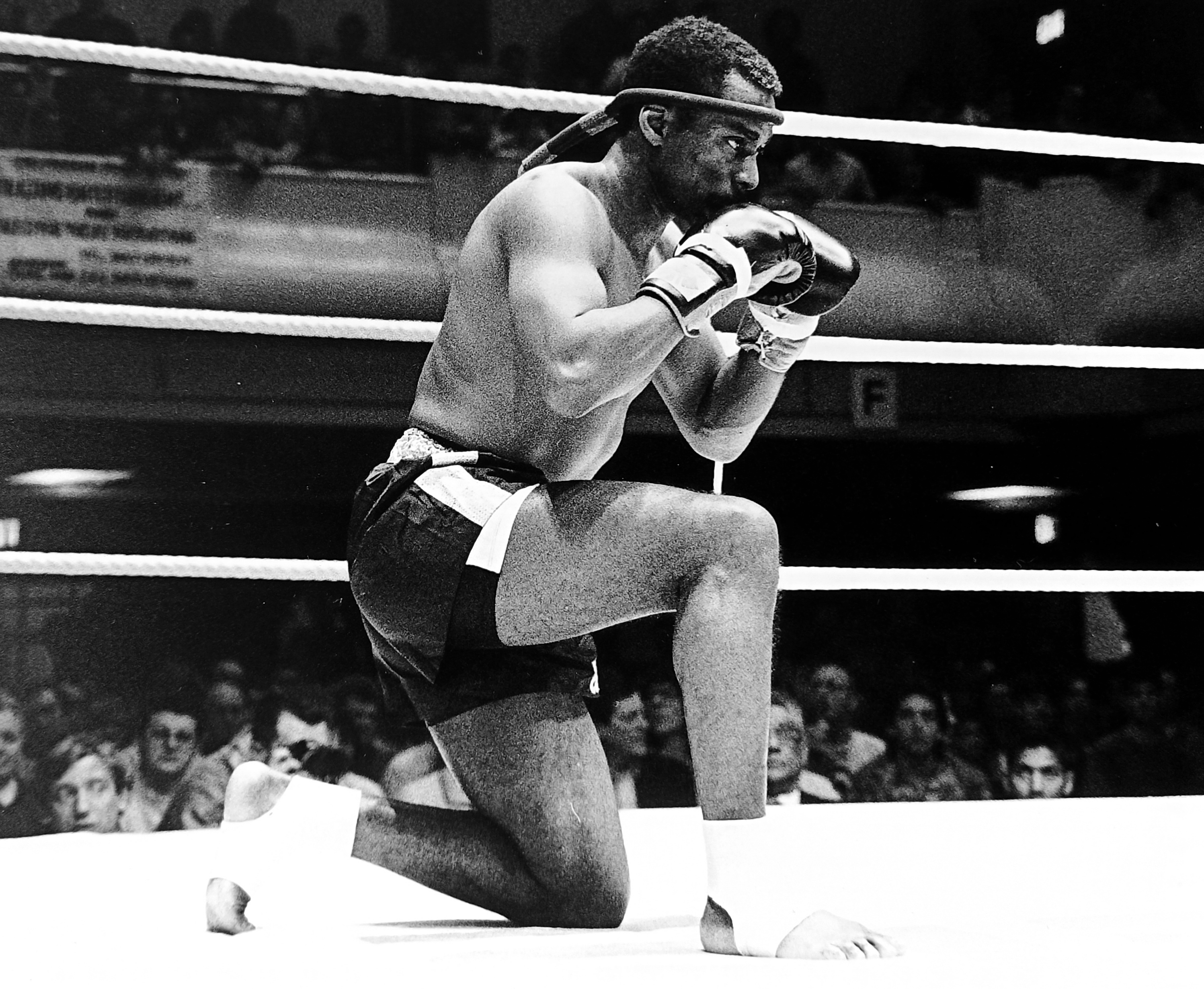 Ronnie performing the sacred Wai Khru ritual